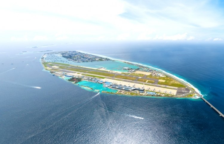 Maldives Travel Guide 2025: Your Ultimate Paradise Experience - Velana International Airport Maldives