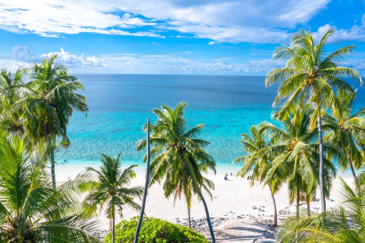 10 Best Local Islands for First-Time Maldives Visitors (2025 Guide)
